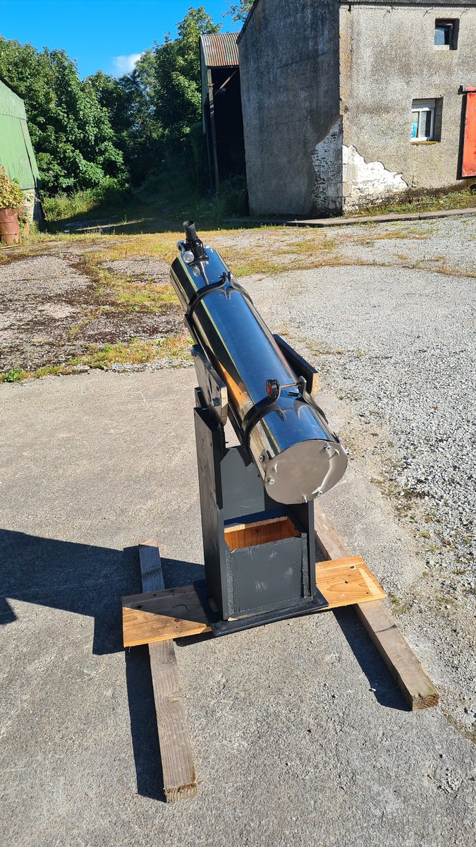 Gavin96641409's tweet photo. Built a dobsonian mount for the telescope https://t.co/tYqBD2hLGy