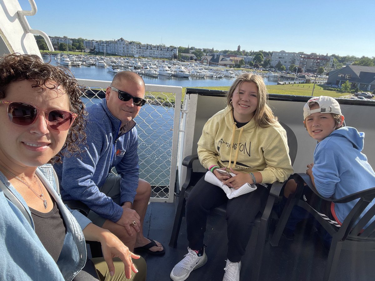 JamesCallane's tweet image. Preparing for departure. Goodbye Michigan, here we come Wisconsin. The Jeep even made the trip. #SSBadger #whereisSSHoosier