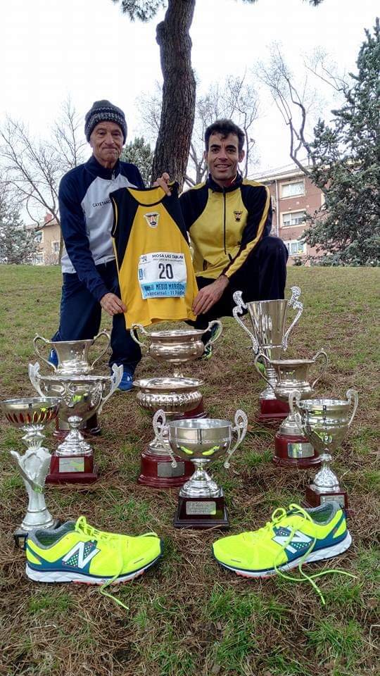 Os dejó los carteles de las últimas ediciones de la Carrera de Agromadrid, como ya es tradición los últimos años el club rinde tributo a un gran atleta y este 2022 el reconocimiento será para José Félix Ortiz - El Somalí-.
La carrera albergará el 3er. Cto  5k de Madrid en Ruta.