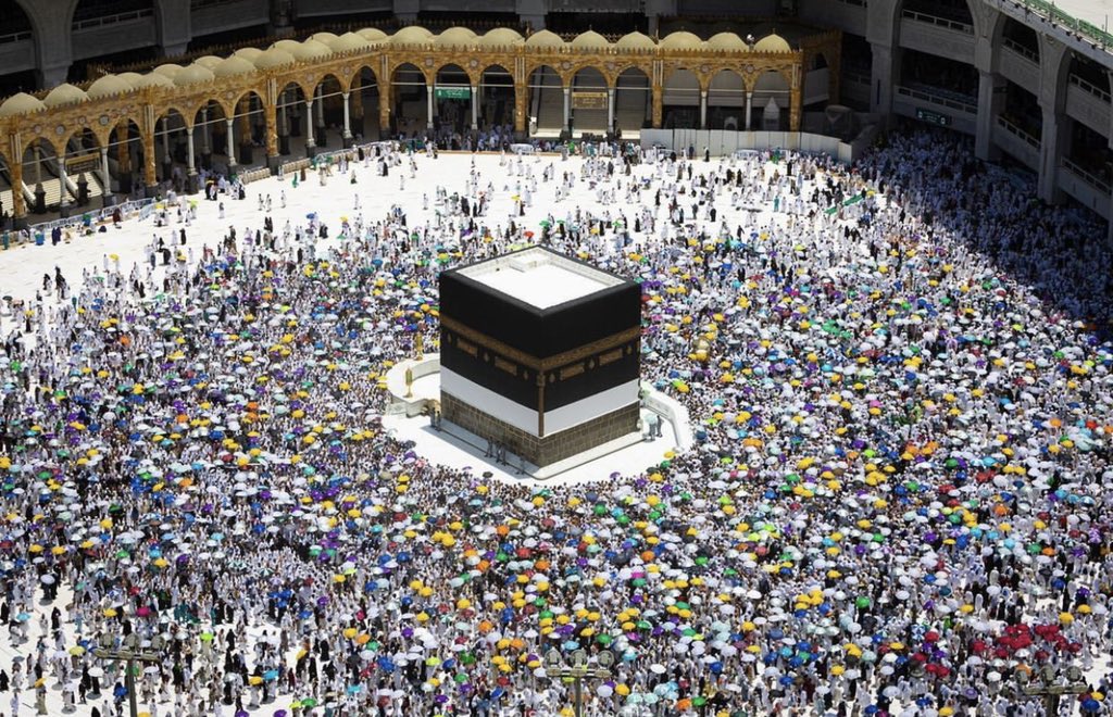 BashirAhmaad's tweet photo. The Grand Mosque this afternoon. (Dawaf Al-Ifadah) #EidMubarak https://t.co/0sR6uT1n0F