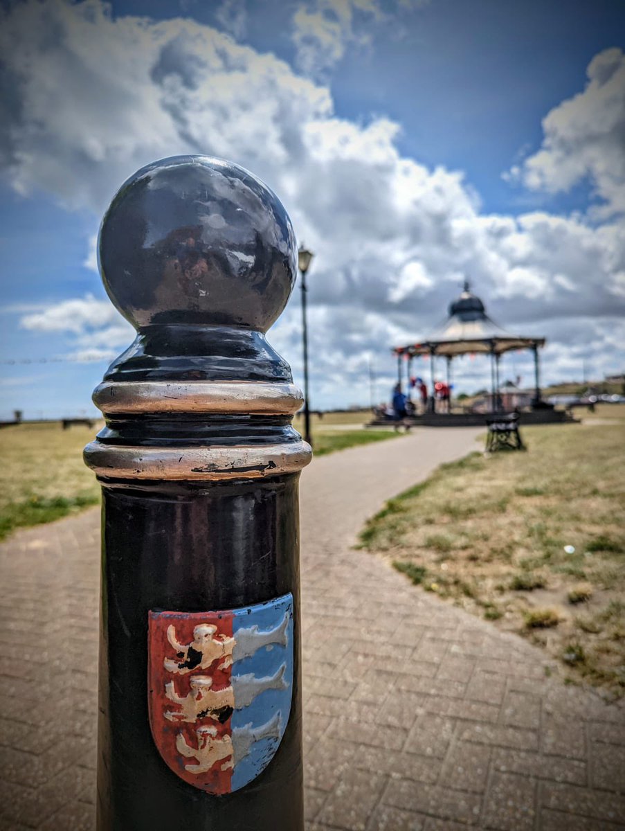 StowConcertBand's tweet photo. @gorlestonpav  ✅ Thanks to Marina Bay Cafe for our lunch! Next stop Oulton Broad 🎶🎺 #SCBdiamond #brassband #gorleston #gorlestonbeach #brassband #bandstandmarathon https://t.co/y2chEiKdL0