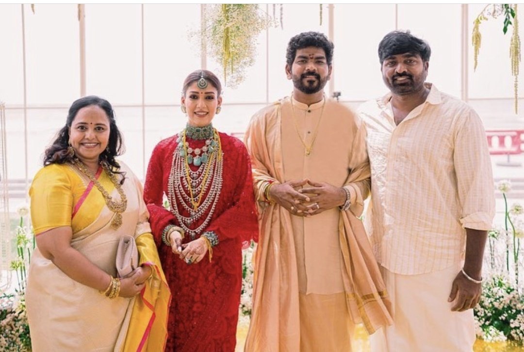 TiruppurVspfc's tweet photo. #WikkiNayanWedding #VijaySethupathi Na ❤️ https://t.co/ULQYHHEubO