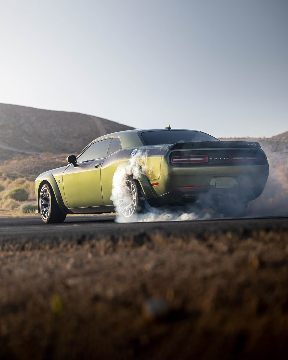 Dodge's tweet photo. Making Cloud 9. 💨
#DodgeChallenger https://t.co/8vYnSJh1aa