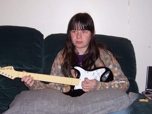 cassarroni's tweet photo. would u guys have bullied me when i was 13 be honest https://t.co/F44ujmyZbd