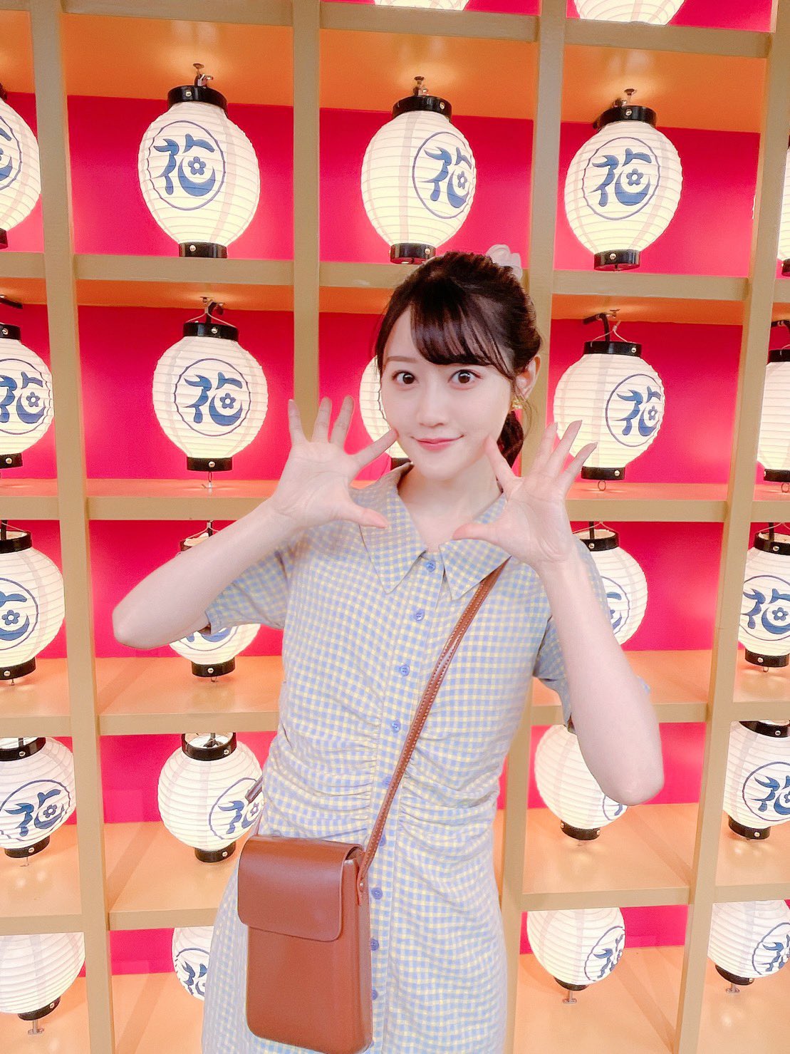 しゅがてん！ 声優直筆サイン入りポスター(古倉める役、くすはらゆい) 81cJ5t6b1-L._AC_UL320_.jpg