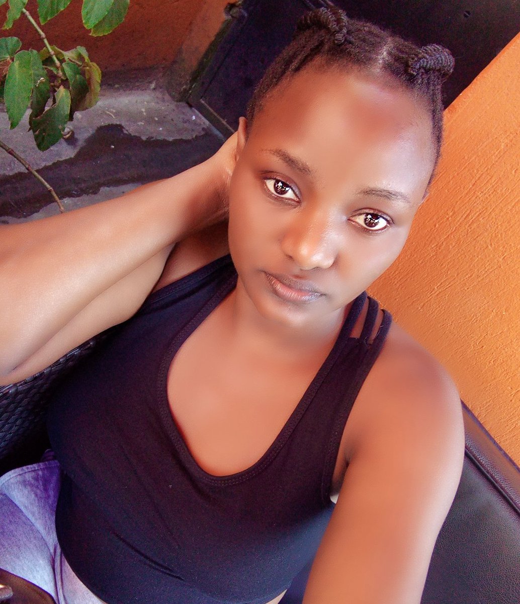 Am sad no one is following me anymore 😢