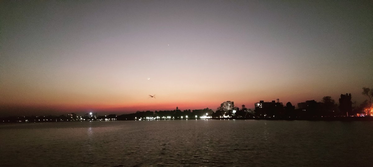 princess__rule's tweet photo. Be calm like a calm lake, then you will look beautiful like a beautiful calm lake🌊🌊🏝️🏝️ https://t.co/THoFvBuuwm