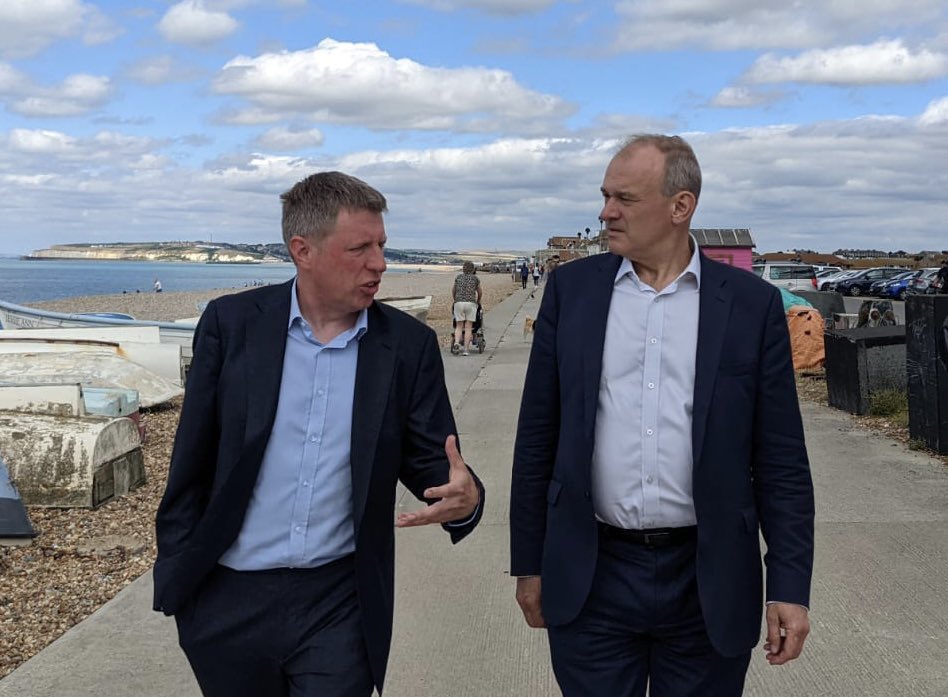 Thanks to all the #Seaford residents who stopped to chat to <a href="/EdwardJDavey/">Ed Davey</a> and me this morning. It’s clear people have had enough of the Tories taking them for granted here. 

Time for change.
🔶#LibDems
