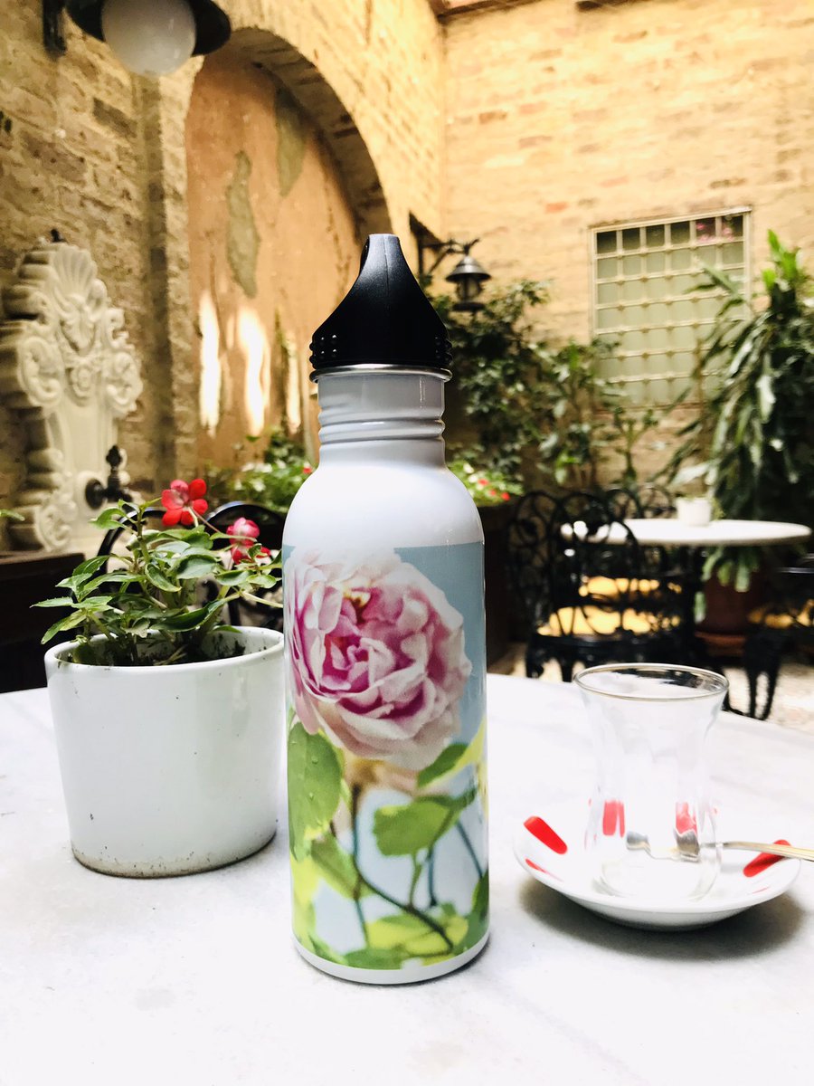 AlohaGLUE's tweet image. 🌞 Don’t forget to carry water in this hot weather. Check out our beautiful reusable water bottles, inspired by west London’s roses.

alohaglue.com/shop

✈️ 📷 Sirkeci station, Istanbul. Former Orient Express east destination.

#alohaglue 
#designerbackpack 
#designcities