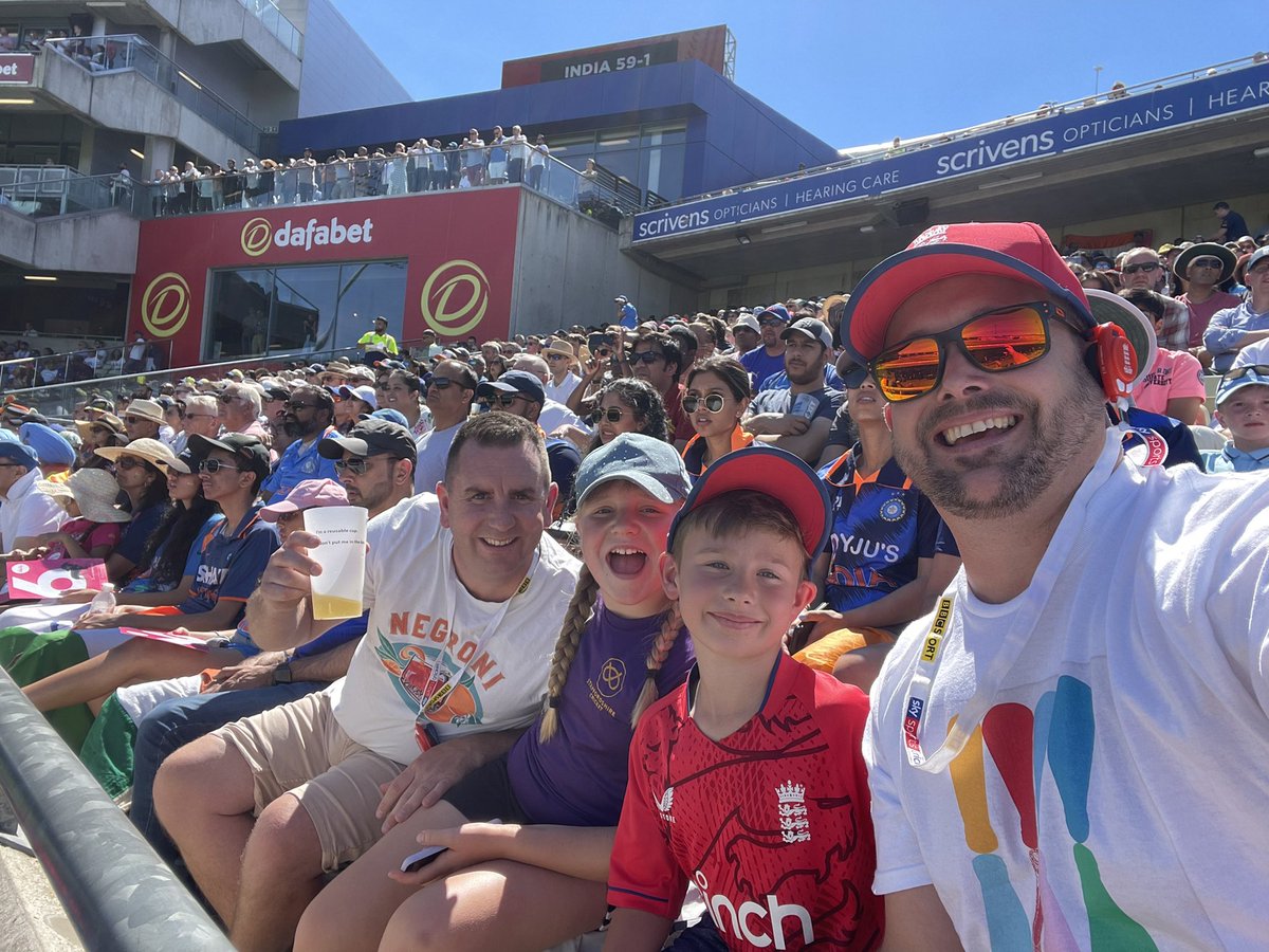 muncoman's tweet image. #engvsind Go England!