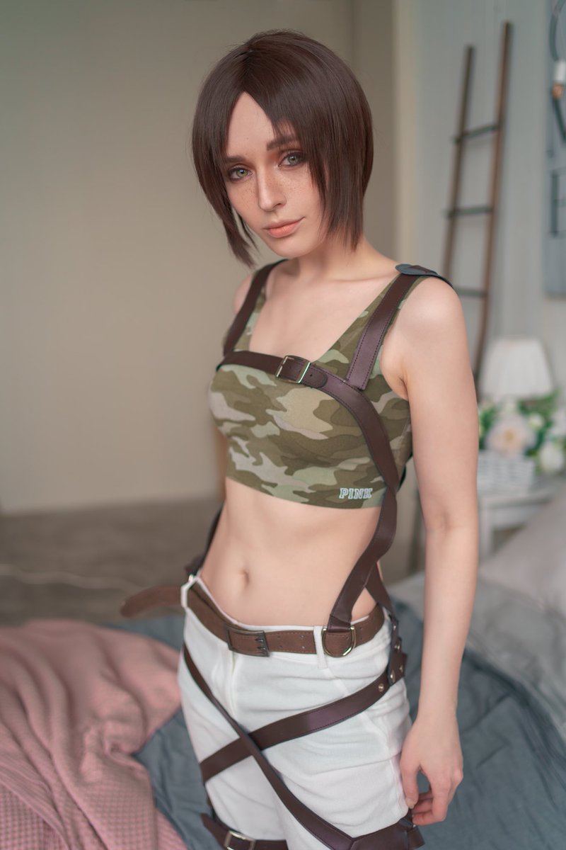 Hello, titans 🌞 
Ymir from 
#AttackOnTitan