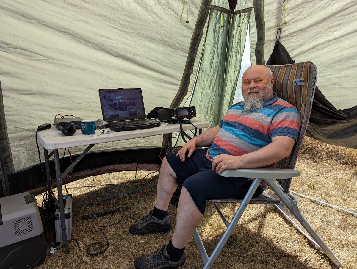 m0taz's tweet photo. Playing some #hamradio with #suffolkRED this afternoon. Everything runs off the car V2L. Located near Ipswich on 70.450 MHz today. #hamr #portable https://t.co/DBWb1P5rsJ