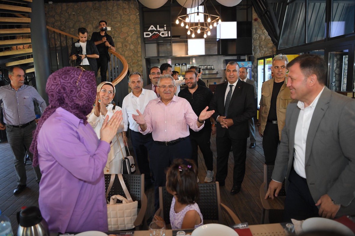 Memduh Büyükkılıç