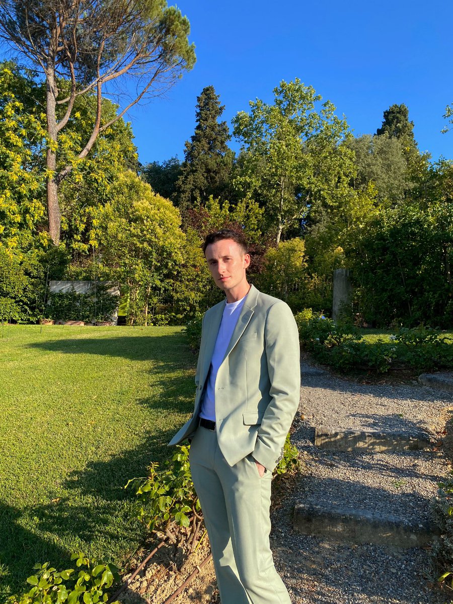jaynewton's tweet photo. That’s amore 🐸💚 https://t.co/t3D62t9p5A