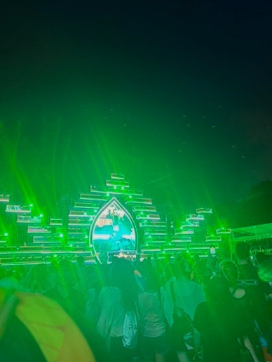 iretaoo's tweet photo. @ooz_official In the summer, it's a festival.
It's the Water Bomb Festival!
The Waterbomb Festival has reopened because of the end of COVID-19.
It was a really fun festival. https://t.co/gEYPQ3Z5rp