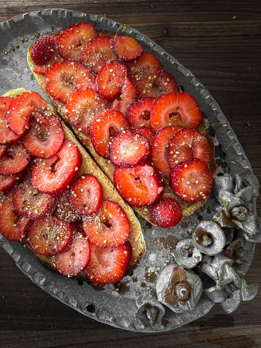 Joanne L. Molinaro, The Korean Vegan tweet media