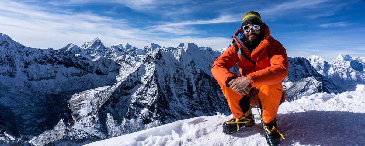 AFTreks's tweet photo. "Mountains are only a problem when they are bigger than you. You should develop yourself so much that you  become bigger than the mountains you face. -  Idowu Koyenikan"

#IslandPeak #SummitPost #khumbuHimalaya #EverestRegion #NepalHimalaya #NepalNow #NatrallyNepal #Aftreks https://t.co/nbqesh9tFi