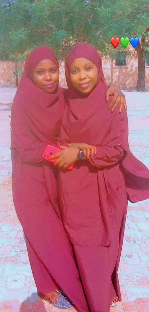 With my twins sis🥰
