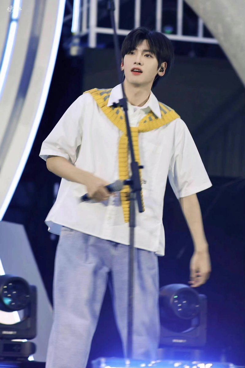 엘브 tweet media