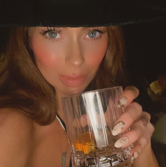 12 hours in Ibiza!   Casa Maca &amp; Lio 🙌🏻❤️✨ https://t.co/2ccPCY7gjY<a href="/tag/newprofilepic"class="tags"><span>#newprofilepic</span></a>