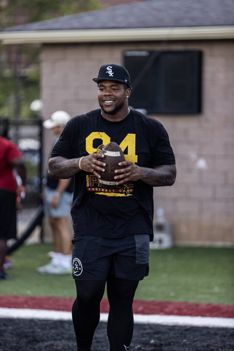 Bleeding Burgundy in The Bunker tweet media