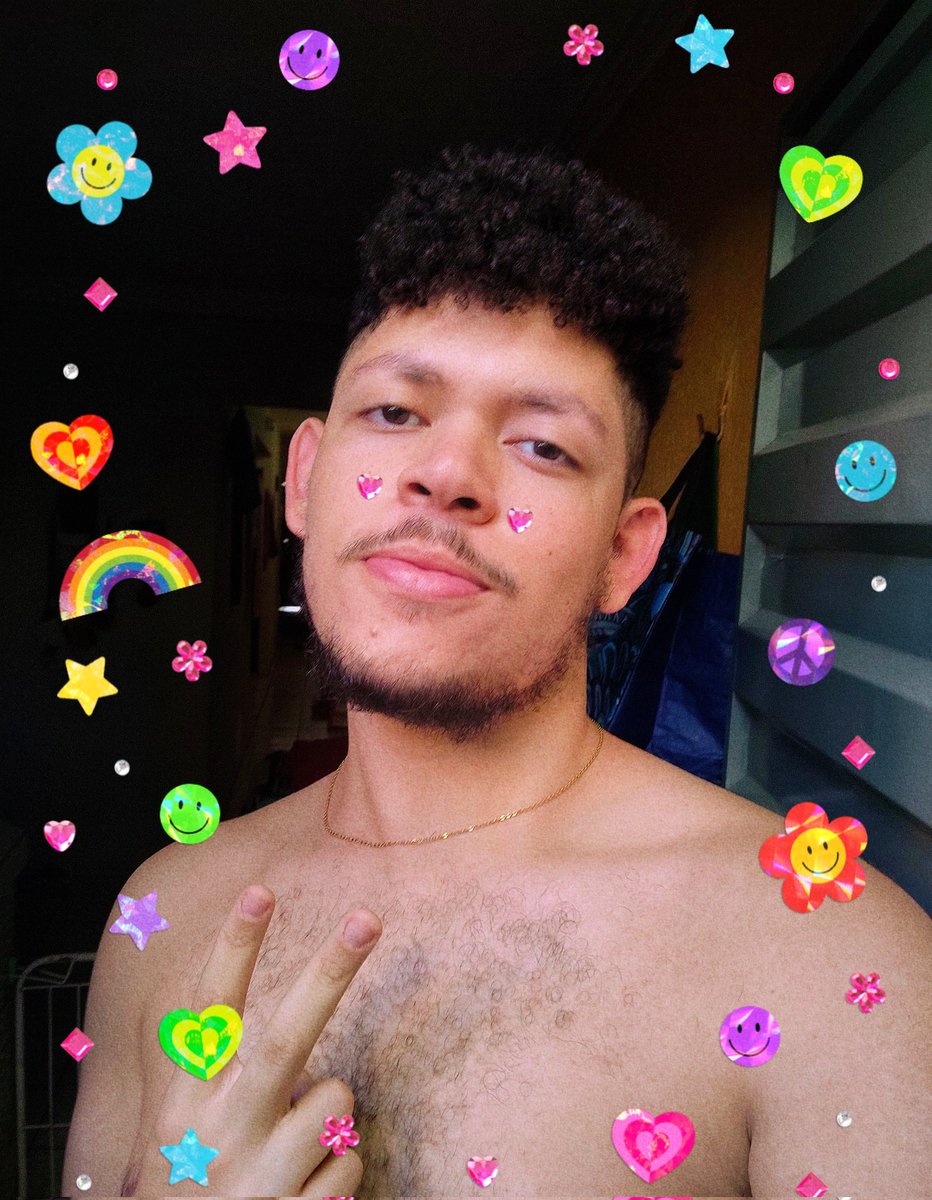 yyyan ✶ tweet media