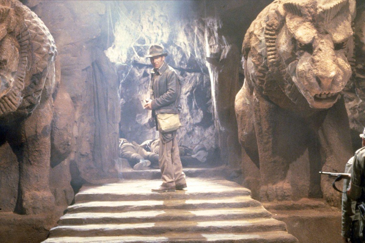 cinemabooknerd's tweet photo. (2/2) "... a sense that when he took off his coat and tie and ventured out into the field in search of ancient artifacts, anything could happen and probably did."
#IndianaJonesAndTheLastCrusade #RobMacGregor #Novelization https://t.co/5FsZuQpO8o