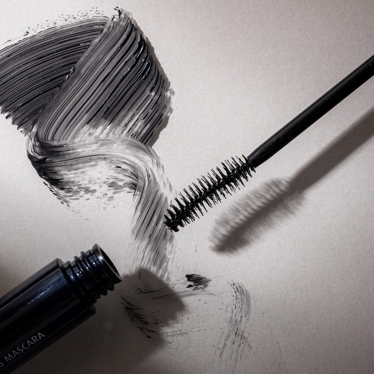 Our Eclipse Mascara is a summer standby for good reason 🙌 Its unique tubular formula won't smudge or flake on hot days or balmy nights—it'll flawlessly volumize and curl your lashes 🤩 Try this cult fave out for yourself when you shop here 👇
bit.ly/3OxwTkx