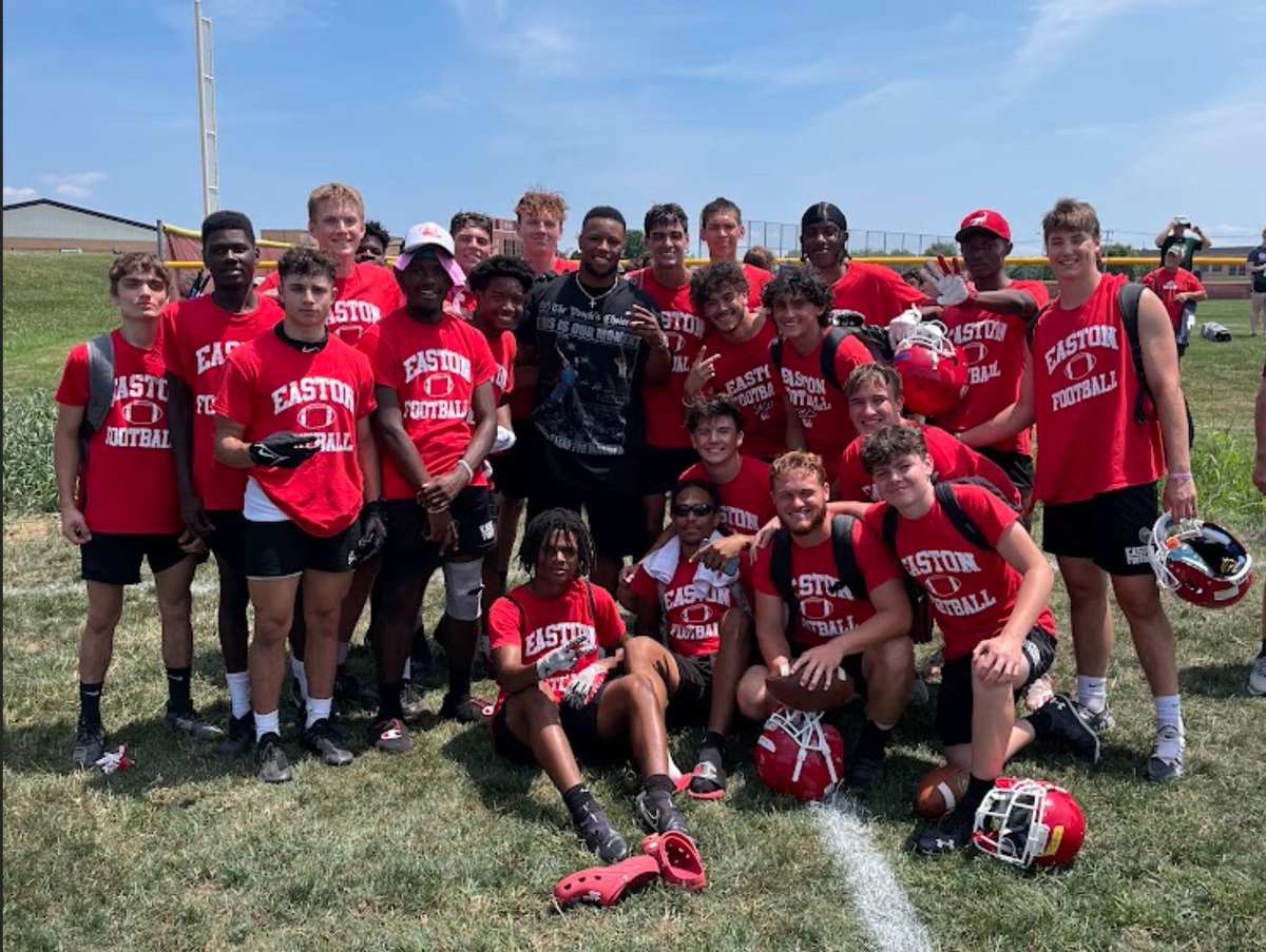 Shout out to Saquon Barkley <a href="/saquon/">Saquon Barkley</a>  for taking the time to pose with our players!  Class Act 100%...