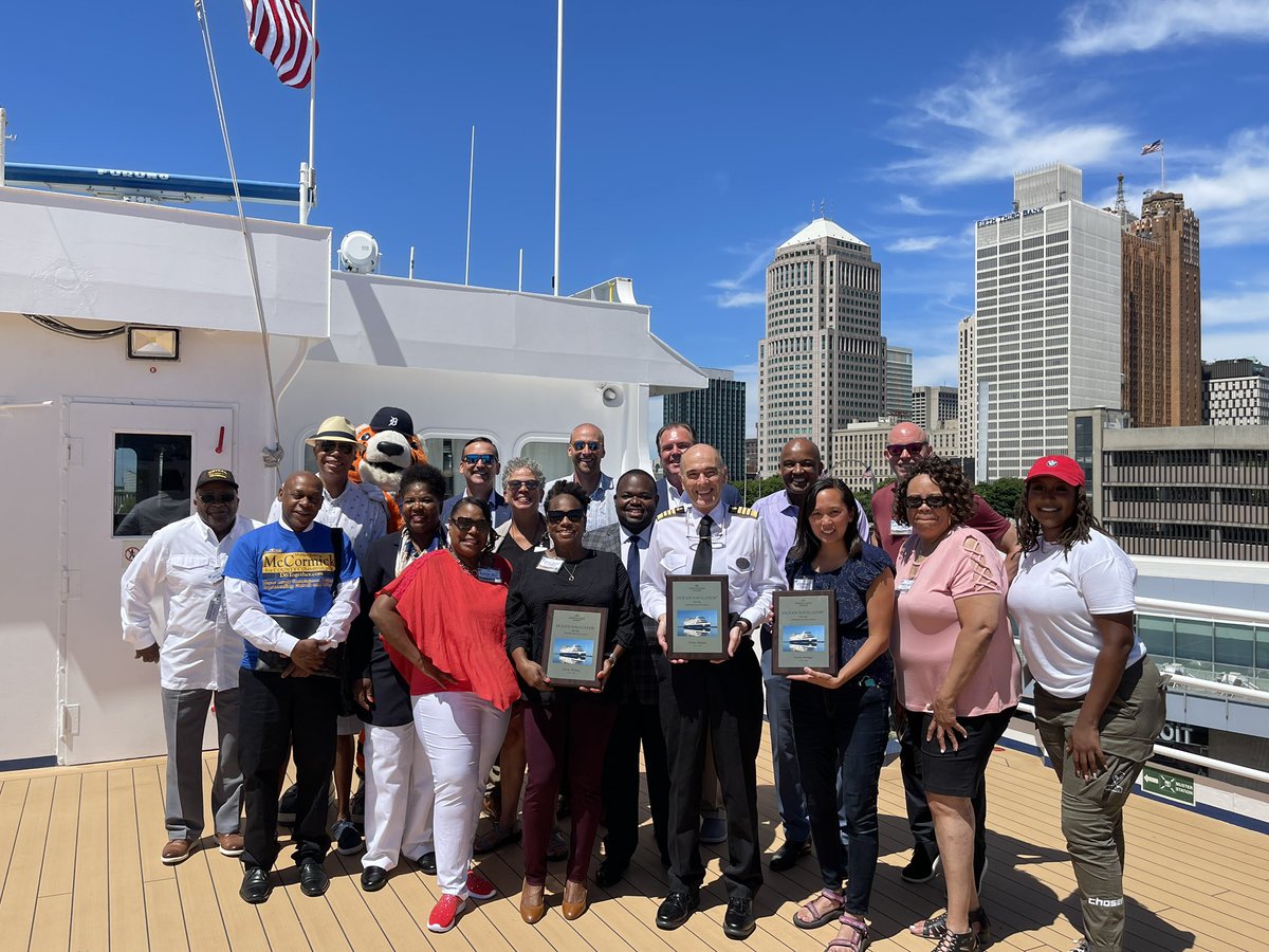 TheDWCPA's tweet photo. Thank you to our lovely guests, Captain Gary, and the crew of American Queen Voyage’s “Ocean Navigator” for making Port Days successful! ⚓️🛳

#Detroit #Michigan #Maritime #PortDetroit #Seafood #GreatLakesCruising #PortDays https://t.co/t2jiOEc7Fs