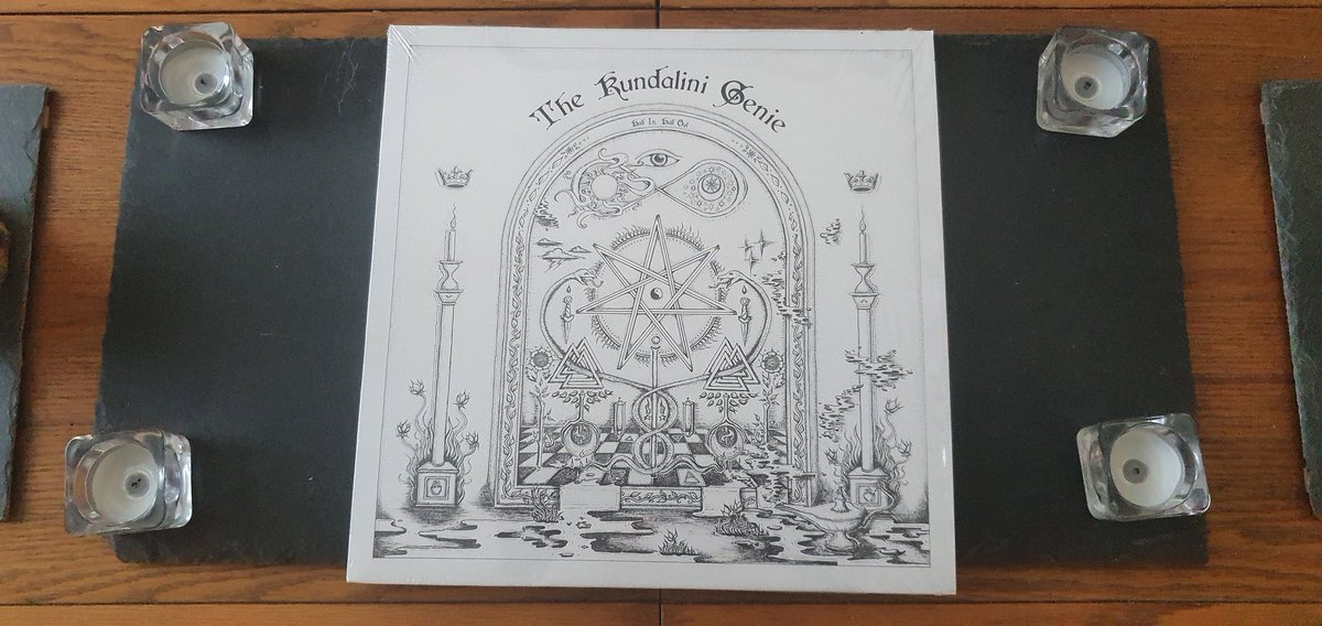 PatrickRowles's tweet photo. All aubergine vinyl sold out but a great looking green version for sale on @Bandcamp, what an album to have in your collection.
@KundaliniGenie
#halfinhalfout https://t.co/RIvgVLn9GE