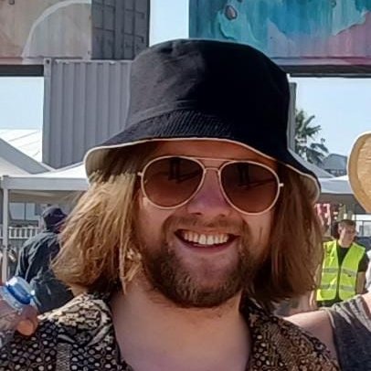 "Other messages won't send hol up cos am ruined ahahaha".