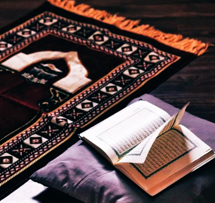 sayid__machmoed's tweet photo. "Telah sampai kabar kepada kami, bahwa doa mustajab pada 5 Malam : Malam Jumat, Malam Idul Adha, Malam Idul Fithri, Malam pertama Rajab dan Nishfu Sya‘ban"

~Imam Asy-Syāfi‘i Rahimahullah 

😇 https://t.co/OYysrCWjrq