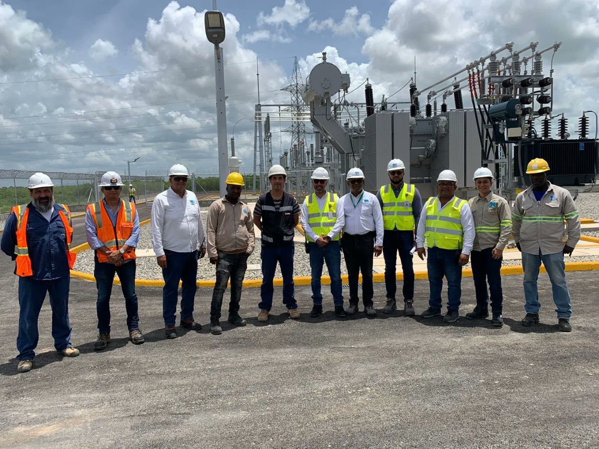 ETED_RD's tweet photo. ¡El parque solar Soco está interconectado con 50 MW de capacidad!
Finalizamos con éxito la interconexión y puesta en servicio del Parque Fotovoltaico El Soco, con una capacidad de 50 MW, en la provincia San Pedro de Macorís, este sábado 09 de julio de 8:00 a.m. a 12:10 p.m. https://t.co/Zwoeqjjdpu