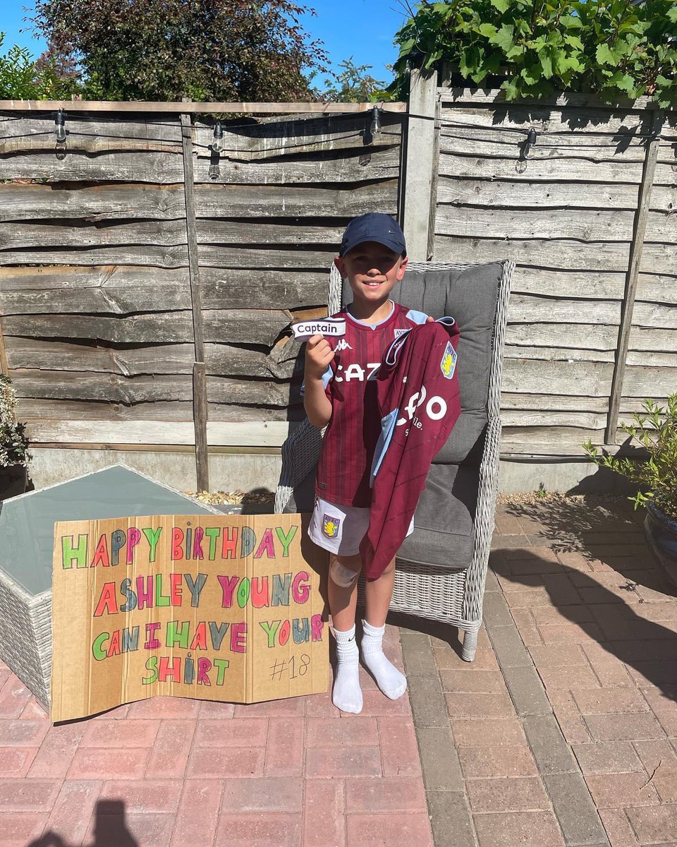 Nice one @youngy18 made my nephews day & cheers @OfficialTM_3 for spotting him, top lads #avfc