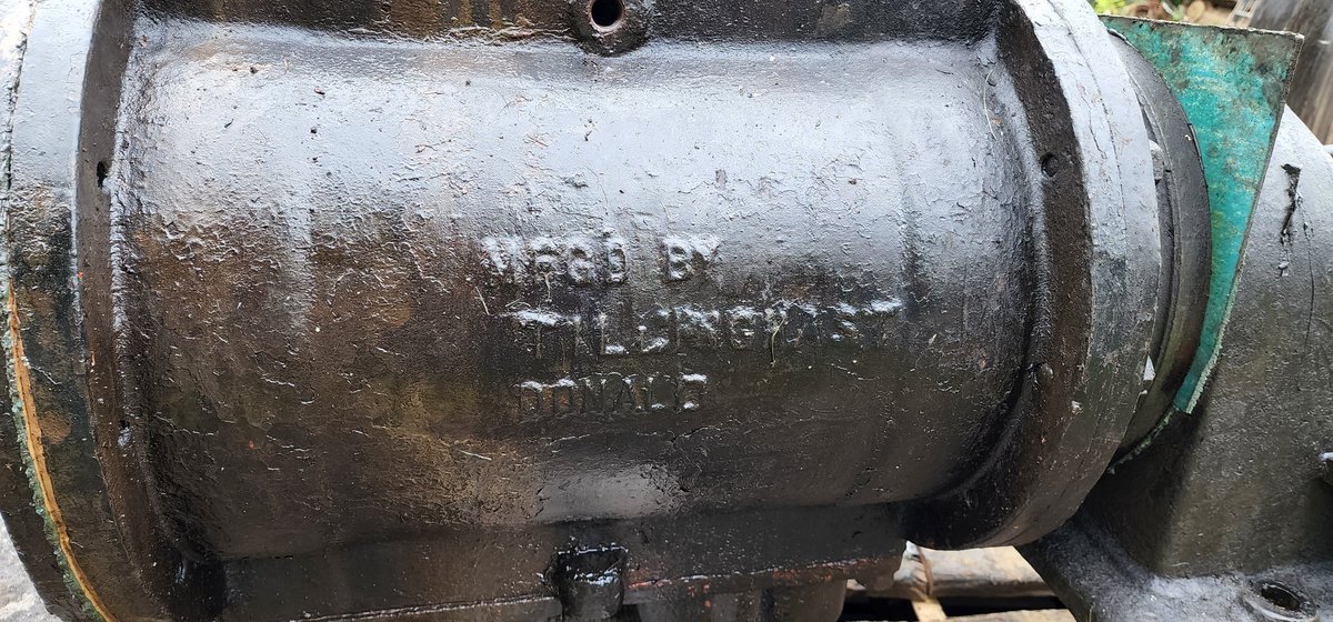 mkw87's tweet photo. Piece of oilfield history being retired finally. Not sure exactly how long this compressor was in service but probably over 70 years. https://t.co/q934YlLxNH