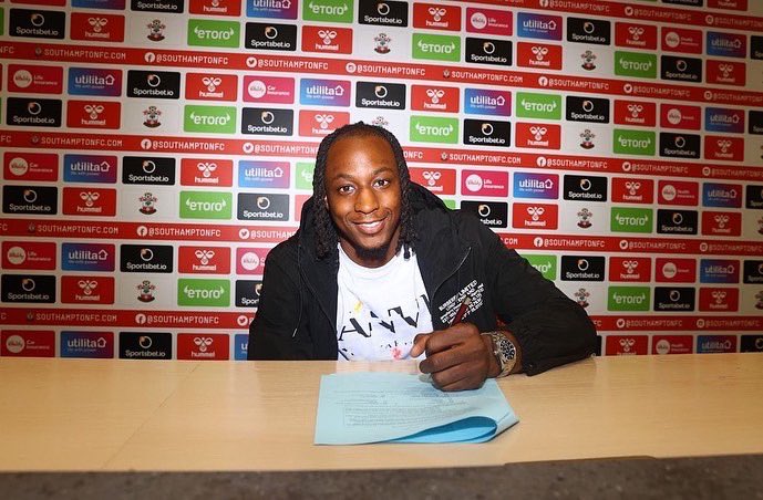 J_Aribo19's tweet photo. Buzzing to have signed for @SouthamptonFC! Can’t wait to get started. Thank you for all your  messages! 🙏🏾♥️ #LetsWork https://t.co/84FmF7a2o1