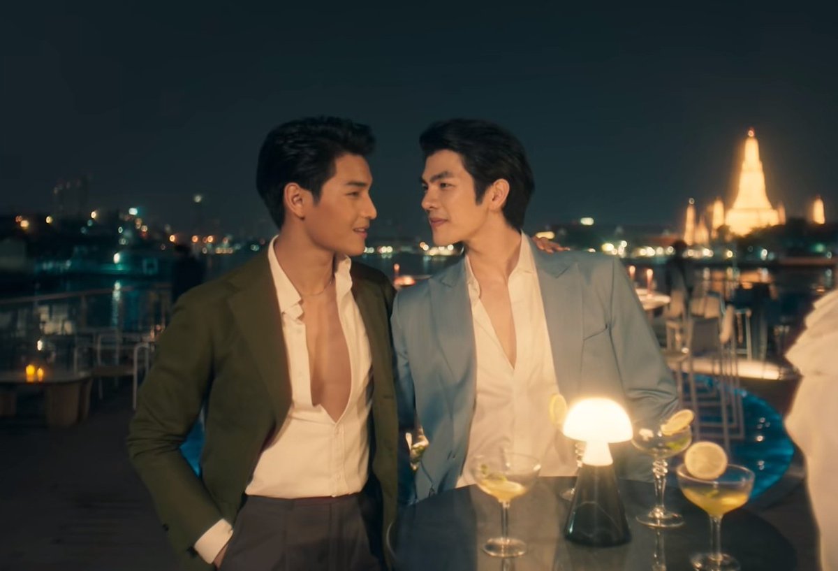 chattiddies's tweet photo. POWER COUPLE, MAIN CHARACTERS, MAIN SLAYERS, HARD CARRIER, AND HEAD OF THE MAJOR AND MINOR FAMILY. KINN AND PORSCHE!!! 😩

#KinnPorscheFinalEp
#KinnPorscheEP14 https://t.co/7FkjiRq2Er