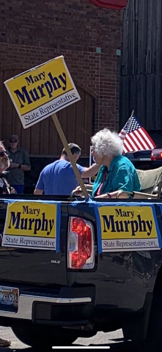 Danielle43831's tweet photo. #HD3B has a choice. @Fighting4MN has the energy to bring big changes to our district. Mary Murphy has been in office 46 years. It’s time for new blood! Natalie Zeleznikar for House! #TwoHarbors. https://t.co/bzUKmXHFci