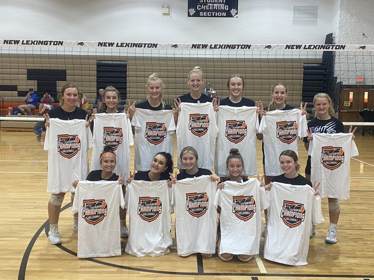 nlhs_volleyball's tweet photo. MAUI CHAMPS ROUND 2 - fun 3 set win over Marietta in the championship! Great week of volleyball girls - more to come next week at Cedar Point! And Happy Birthday to our birthday-twin-middles @KoehlerJerilynn & @abbyhwilson #BirthdayBlocks #NewLexWay #BetterTogether https://t.co/uQy0dN9tL6