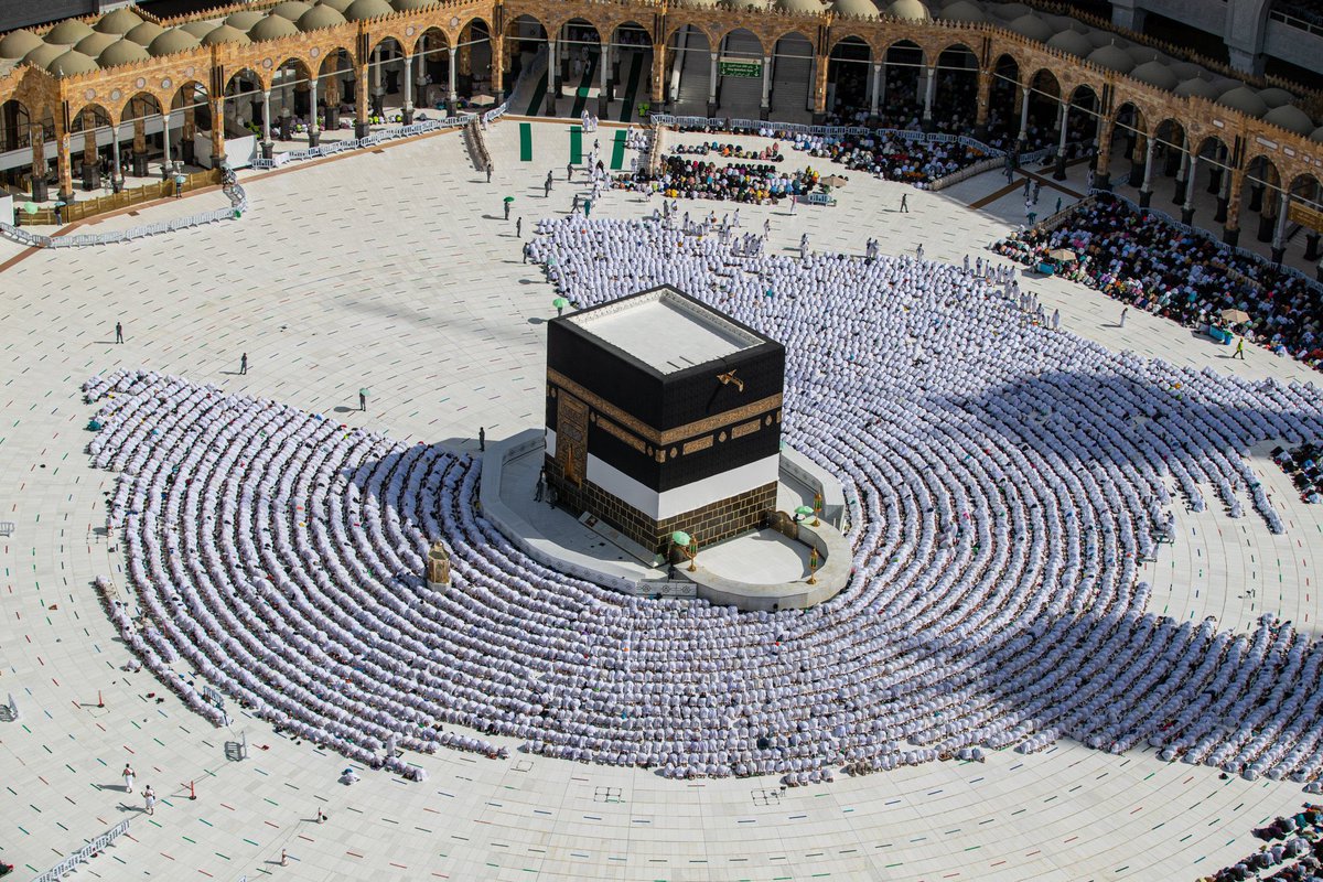 TAMIEIM's tweet photo. الله أكبر الله أكبر الله أكبر 
لا إله إلا الله ...
الله أكبر الله أكبر 
ولله الحمد ... 
#تكبيرات_عشر_ذي_الحجة https://t.co/ssY12lOxi5