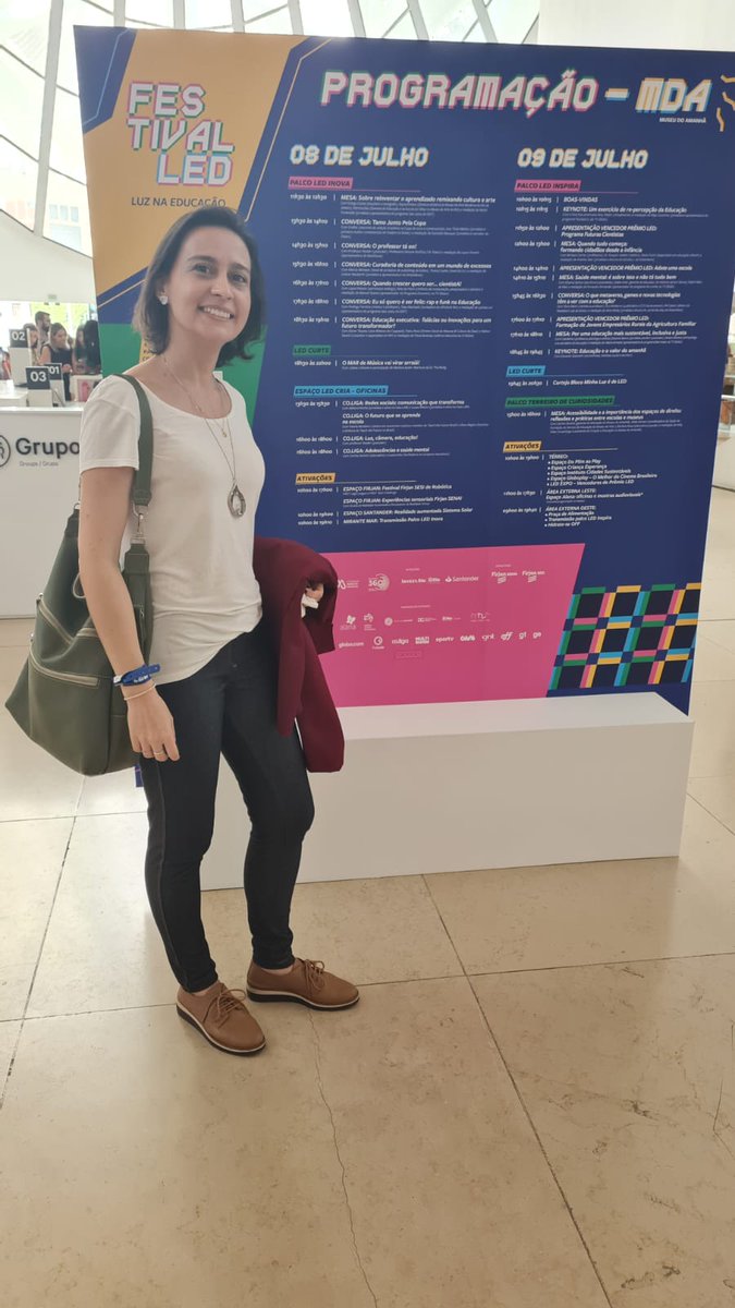 etiennefeijo's tweet photo. Vivendo um dia incrível no #festivalLED ouvindo, aprendendo e debatendo sobre #educação! #museudoamanha #tecnologia #futuro https://t.co/thz2Cl3FFJ