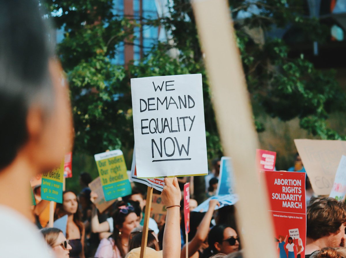 izzicoombes's tweet photo. Abortion rights solidarity march 
London 
9 July 2022
@Abortion_Rights https://t.co/UoSoATPEkm