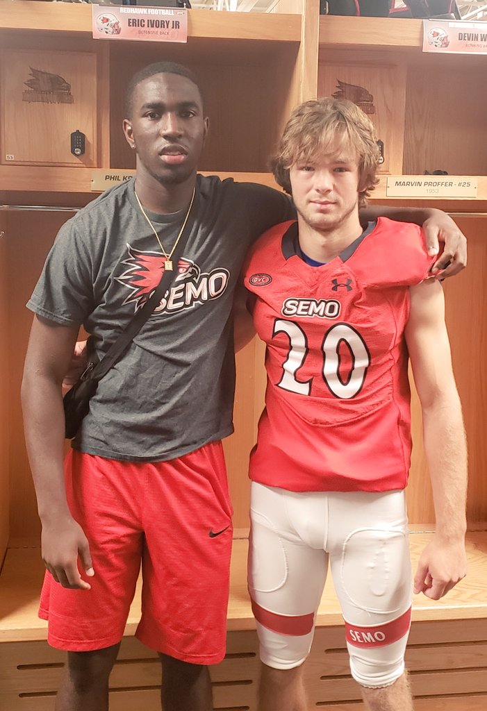 Cougars in Missouri. Visiting SEMO today and met up with Eric, former HS teammate. Great visit! @CC_BIGCOACH <a href="/CrispFB/">CrispFootball</a>