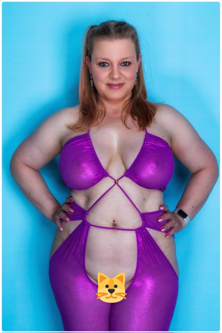 I love my bodysuit... but I ended up with glitter in my #pussy!😳 #XXSavageX 💦🍑 https://t.co/SJ1oqiiG<a href="/tag/pussy"class="tags"><span>#pussy</span></a><a href="/tag/xxsavagex"class="tags"><span>#xxsavagex</span></a>