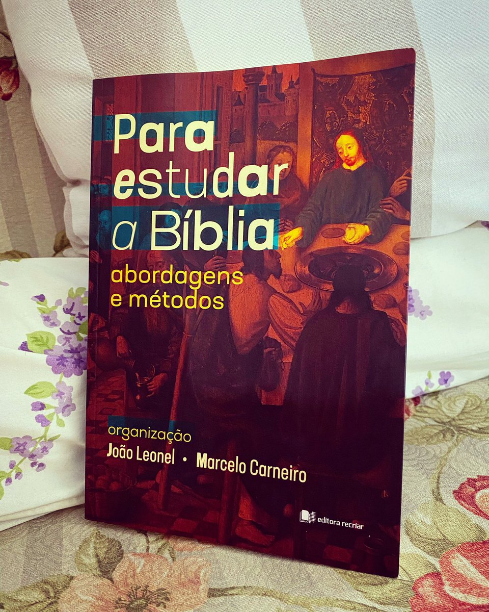 silasklein's tweet photo. Acabo de receber em mãos minha cópia do livro “Para estudar a Bíblia: abordagens e métodos” (orgs. @JoaoCLeonel &amp; @mcarneiroteo), para o qual escrevi o capítulo “Para desvendar o mundo biblico: entre linhas e pressupostos”. Belíssimo resultado! https://t.co/EJd8ewuuDI