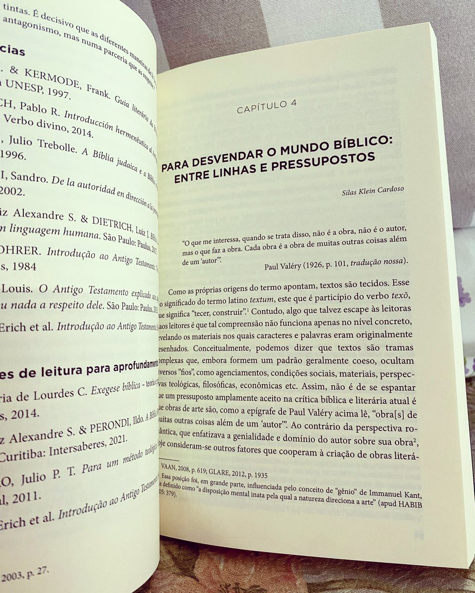 silasklein's tweet photo. Acabo de receber em mãos minha cópia do livro “Para estudar a Bíblia: abordagens e métodos” (orgs. @JoaoCLeonel &amp; @mcarneiroteo), para o qual escrevi o capítulo “Para desvendar o mundo biblico: entre linhas e pressupostos”. Belíssimo resultado! https://t.co/EJd8ewuuDI