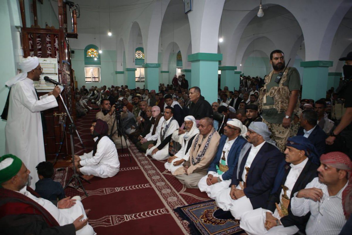 tarikyemen's tweet photo. صلينا عيد الاضحى في التربة قلب حجرية تعز.
معركتنا تتطلب تقوية وحدة جبهاتنا فالحوثي ليس مجرد محارب عسكري، بل هو تحدي ديني ووطني، يتهدد هويتنا ويمزق بلادنا اجتماعيا.
تحتاج معركتنا للحجرية، التي كانت منطلق حركتنا الوطنية وخطابها المثقف ودورها التربوي، ويجب أن تستعيد دورها من جديد. https://t.co/taZnmtyGkA