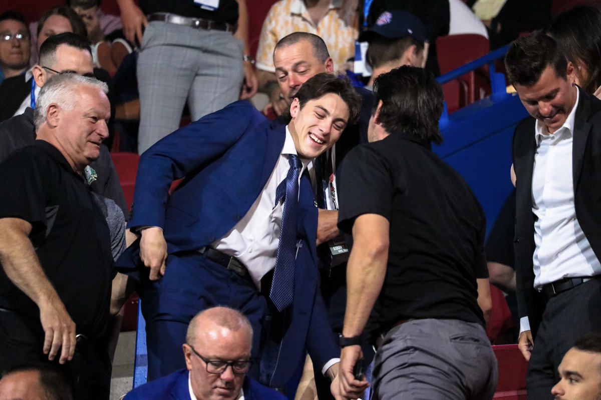 Dream come true.

<a href="/landon_sim/">simmer</a> | <a href="/StLouisBlues/">St. Louis Blues</a> | #STLBlues