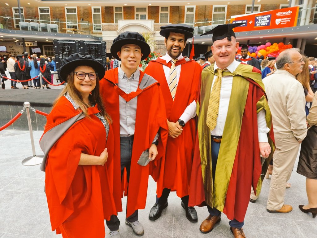 NimaiParmar's tweet image. Very proud to see some of our @MiddlesexUni Bachelor's, MSc and PhD students graduate this week 🎓 after two years of no ceremonies. We celebrated their achievements and heard many great plans for the future! #MDXgrad